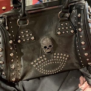 Skull handbag large black